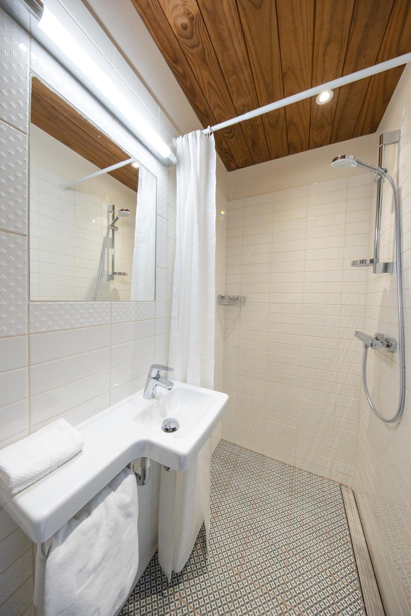 Aasa Kuelalistemaja Hotel Вилянди Стая снимка
